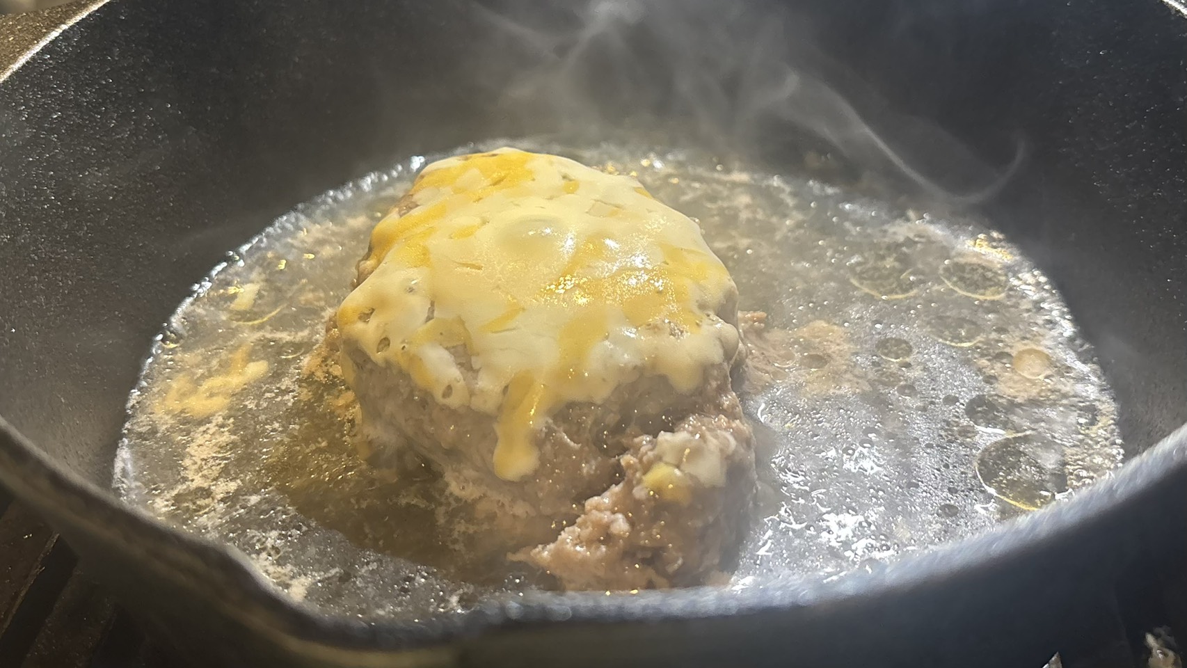 横綱の仙台牛と牛タンの贅沢ハンバーグ