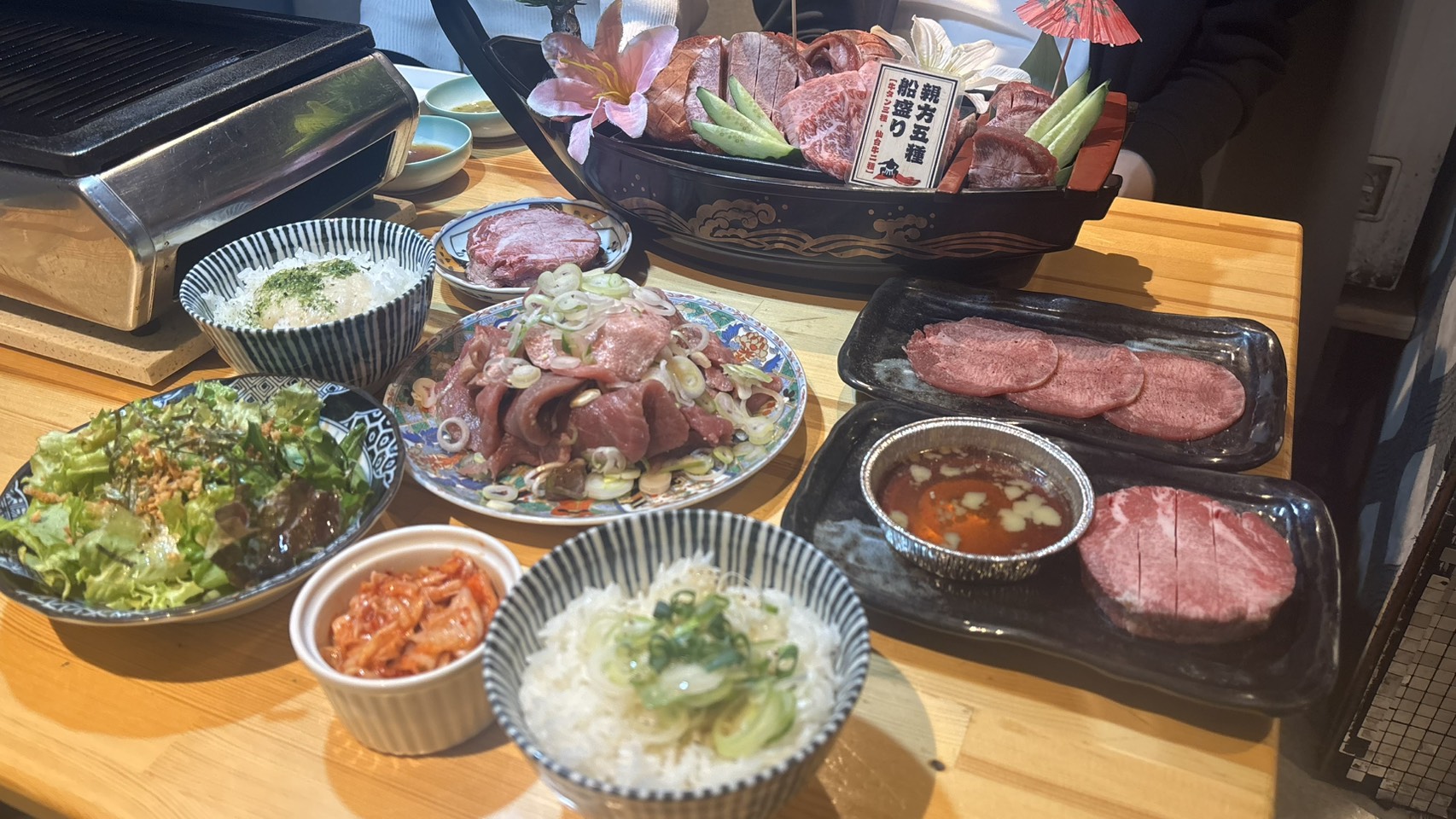 横綱の親方牛タン尽くし食べ放題の全メニュー