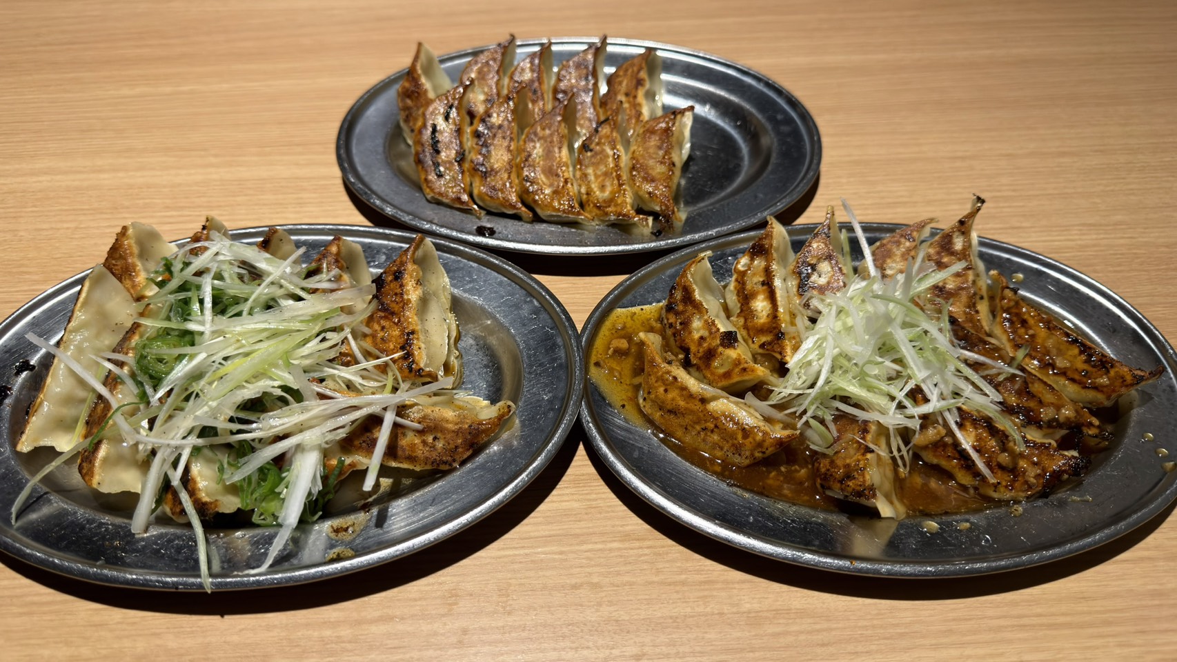 餃子のかっちゃん仙台の食べ飲み放題メニュー全景