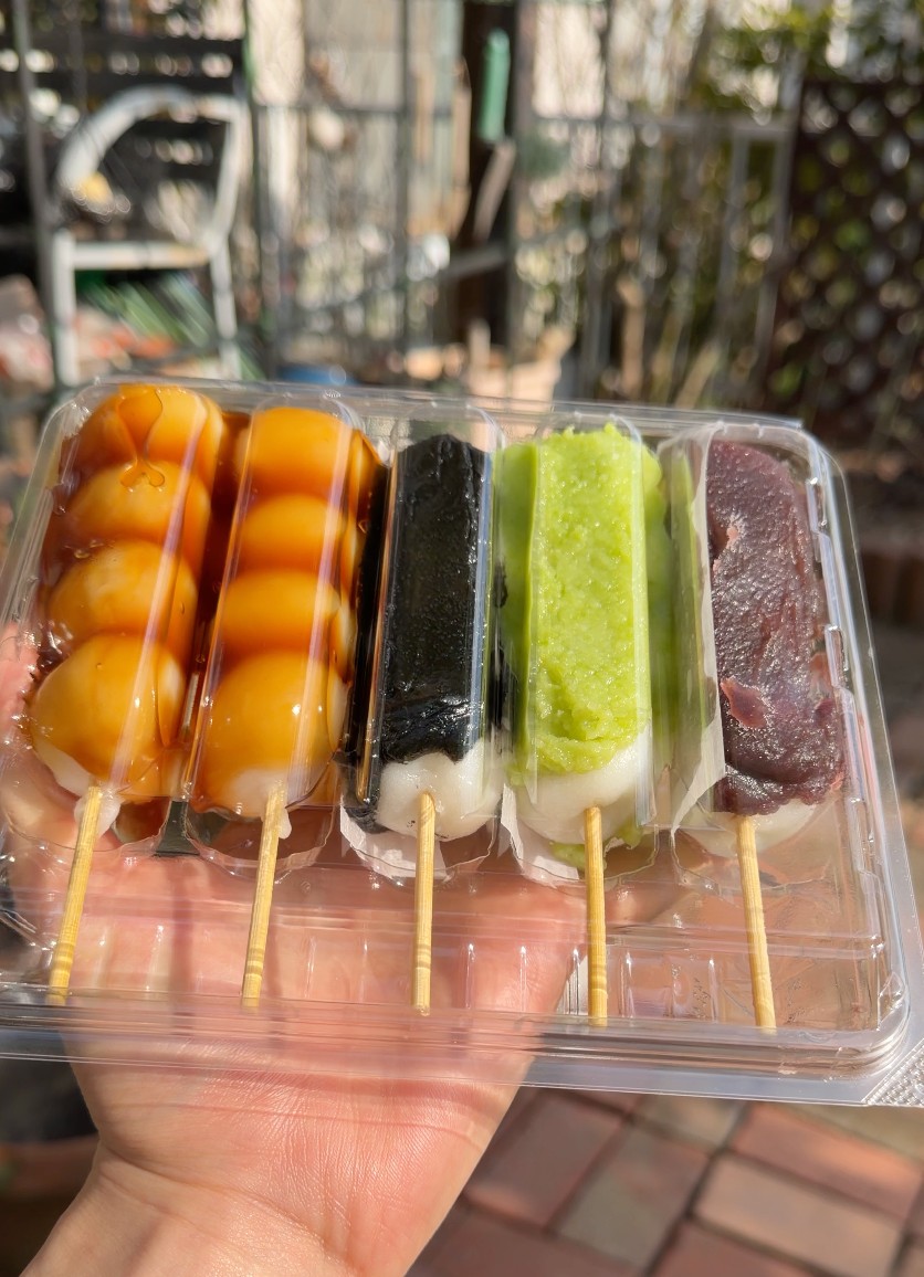 米澤屋のだんご5本セット・みたらしや磯辺、ずんだ、あんこ