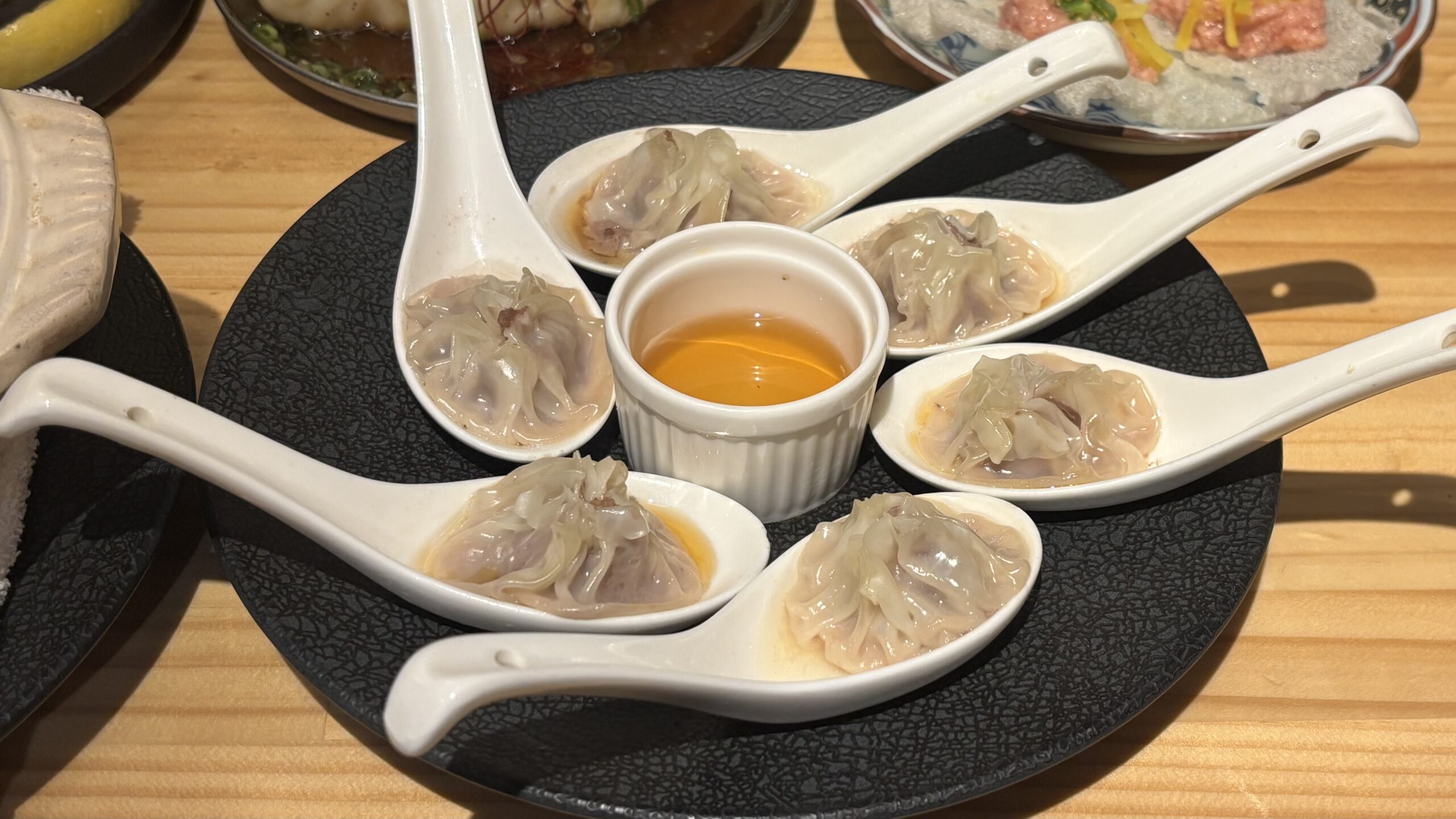 大衆酒場かーにばるのショーロンポー