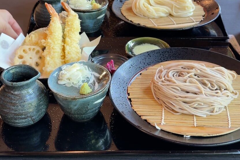 山形蕎麦 石邸のもりそば天ぷらセット